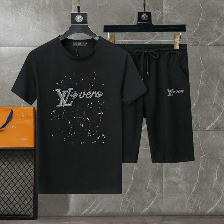 Picture of LV Shirt Pant Suits _SKULVM-5XL13xr0823596